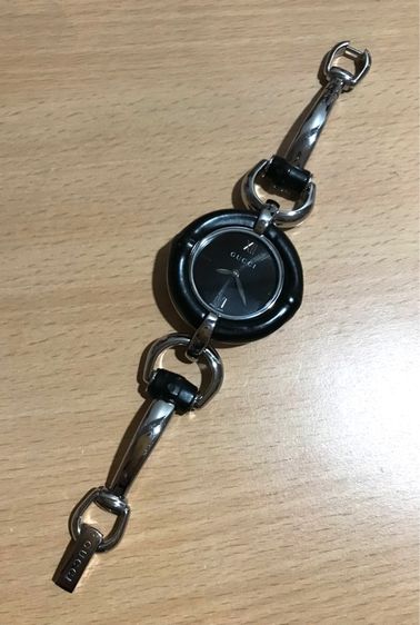 Gucci Bamboo สภาพดี quartz ใช้งานดี ปกติ รูปที่ 11