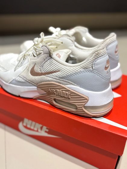 Nike air max excee summit white particle pink size 8 us หรือ 25 cm. ใส่ครั้งเดียว