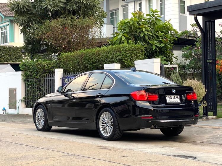 BMW Series 3 2014 320d Sedan ดีเซล ไม่ติดแก๊ส เกียร์อัตโนมัติ ดำ รูปที่ 4