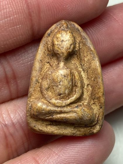 พระปางสมาธิเนื้อผง