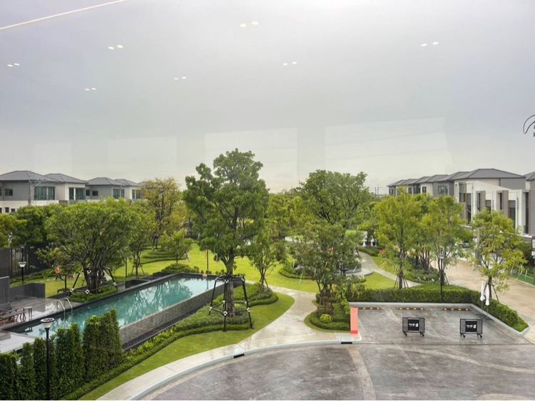 2024 ตกแต่งครบ ไม่ใช่ Townhome for Rent 2.5-Storey – Ready to Move In รูปที่ 2