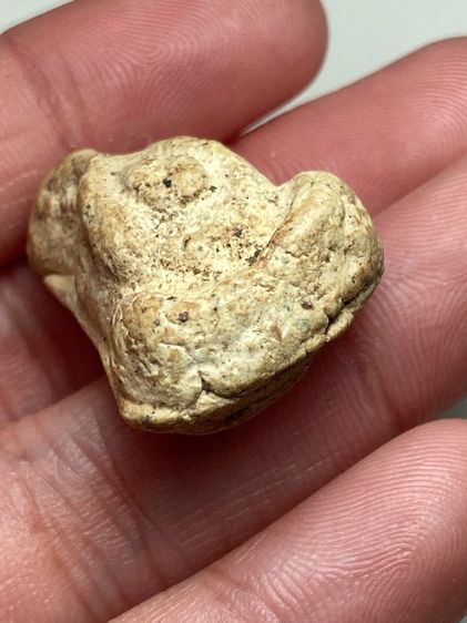 พระปิดตาพุงโตเนื้อผง รูปที่ 5