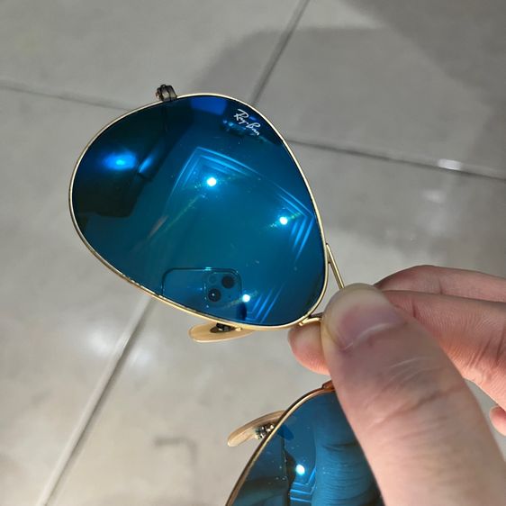 แว่นกันแดด Ray-Ban Aviator เลนส์ปรอทสีฟ้า รูปที่ 9
