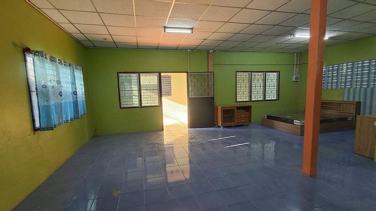 บ้าน 2 หลังบางน้ำเปรี้ยวให้เช่ารายเดือนราคาเพียง 5,000 บาทต่อเดือน 