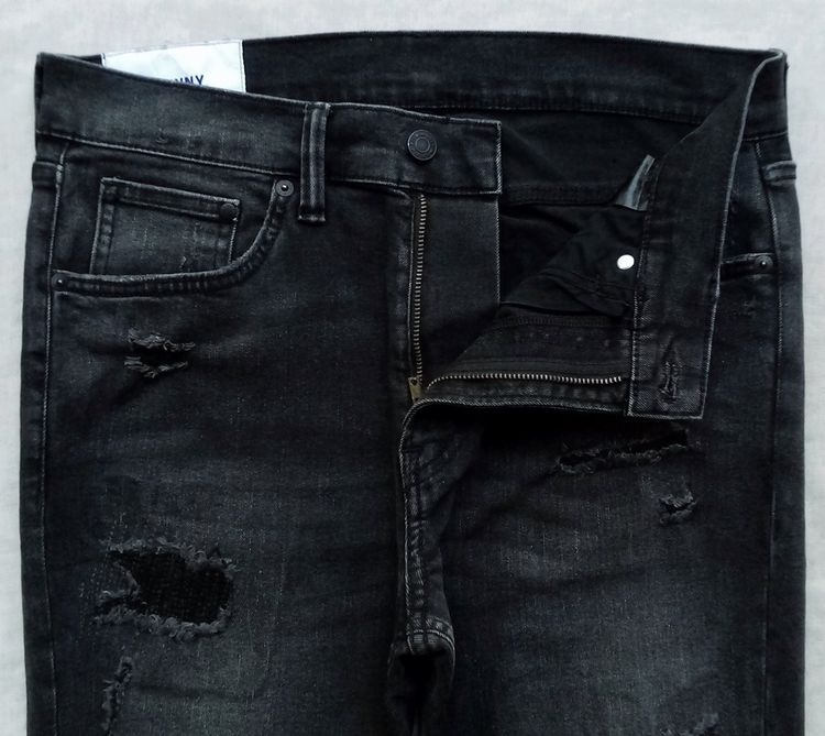 ยีนส์เข้ม ขัดฟอกสี แต่งเซอร์ ทำขาดเดิม กางเกงผู้ชาย รูปที่ 8