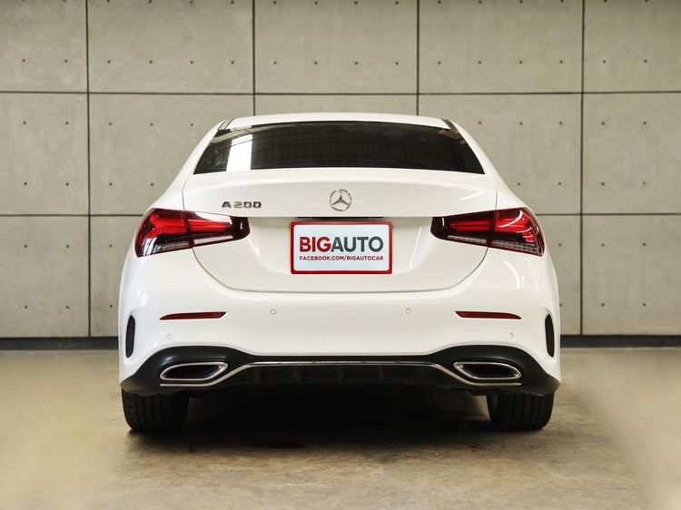 Mercedes-Benz A-Class 2021 A200 Sedan เบนซิน ไม่ติดแก๊ส เกียร์อัตโนมัติ ขาว รูปที่ 4