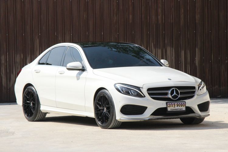 รถ Mercedes-Benz C-Class C300 สี ขาว