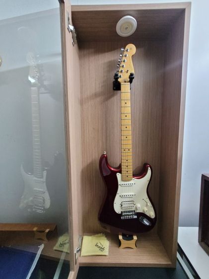 กีต้าร์ไฟฟ้า Fender  รูปที่ 17