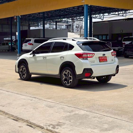 Subaru XV 2021 2.0 XV 4WD Utility-car เบนซิน ไม่ติดแก๊ส เกียร์อัตโนมัติ ขาว รูปที่ 4