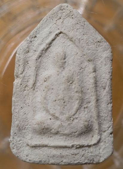 พระเกจิเนื้อผงเก่าค่ะ