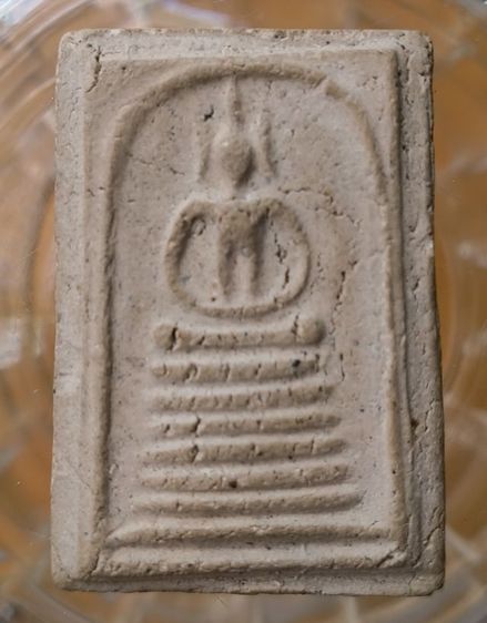 พระผงเกจิเนื้อเก่าหลังตรายางค่ะ