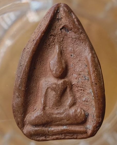 พระรูหล่อหลวงพ่อเงินเนื้อโลหะเก่าค่ะ