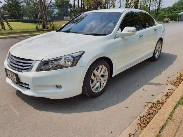 Honda Accord 2010 2.0 EL Sedan เบนซิน LPG เกียร์อัตโนมัติ ขาว รูปที่ 3