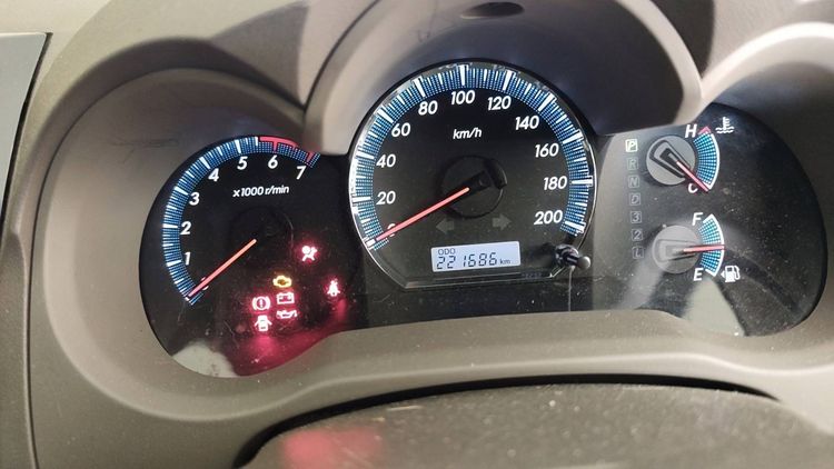 รถ Toyota Fortuner 2.7 V สี ดำ