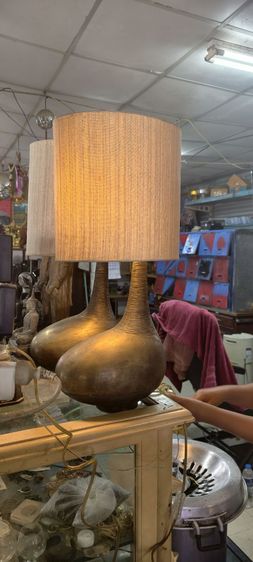 โคมไฟทองเหลือง รูปที่ 2