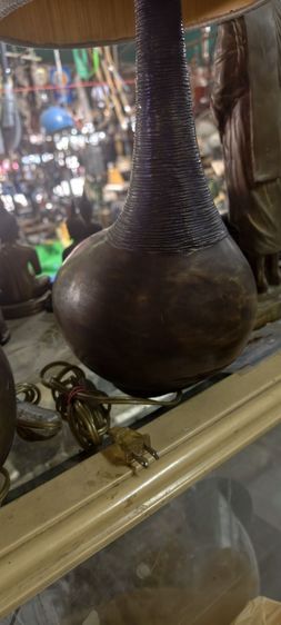 โคมไฟทองเหลือง รูปที่ 9