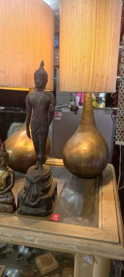 โคมไฟทองเหลือง รูปที่ 8