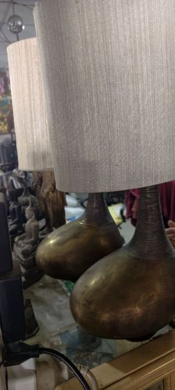 โคมไฟทองเหลือง รูปที่ 14