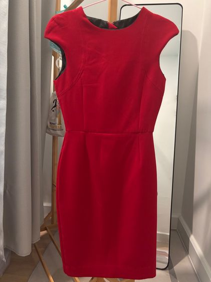 เดรทยาว สีแดง