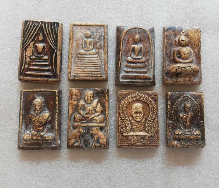 พระกรุเก่าคละพิมพ์ 8 องค์ 400- ส่งฟรี ชุดที่3 รูปที่ 2