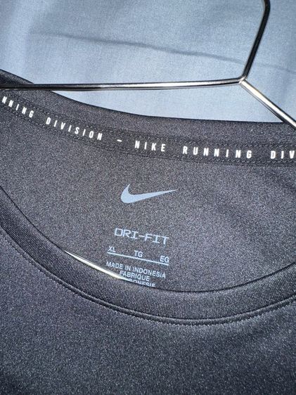 Nike Dri-FIT Men's Run Division Short-Sleeve Graphic Running Top - Black รูปที่ 2