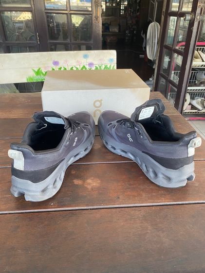 รองเท้า รูปที่ 3