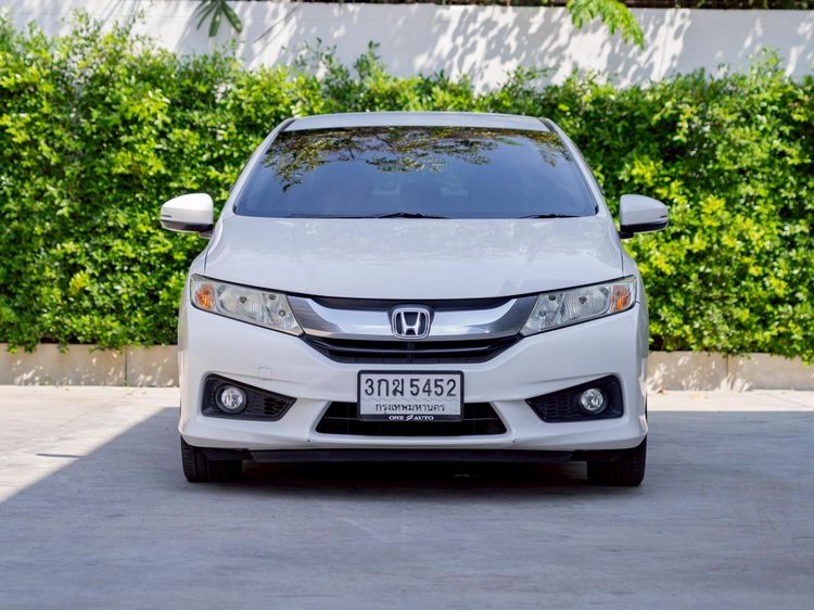 Honda City 2014 1.5 Sv i-VTEC Sedan เบนซิน ไม่ติดแก๊ส เกียร์อัตโนมัติ ขาว รูปที่ 2