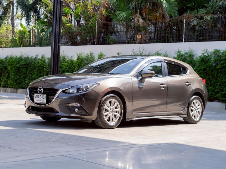 Mazda Mazda3 2016 2.0 C Sedan เบนซิน ไม่ติดแก๊ส เกียร์อัตโนมัติ น้ำตาล รูปที่ 3