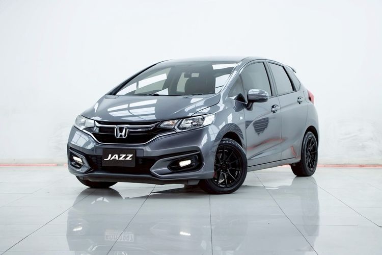 รถ Honda Jazz 1.5 V+ สี เทา