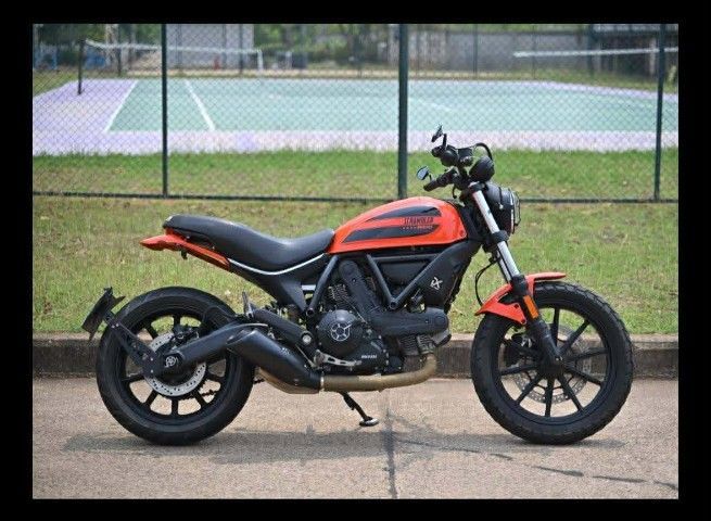 Ducati Scrambler 400