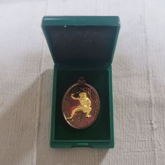 เหรียญพหูรมาน รุ่นแม่ทัพภาค 2 เหรียญนี้  โค้ด2 65 รายการที่13.4  เนื้อทองแดงผิวรุ้ง จำนวนการสร้าง200องค์ รูปที่ 3