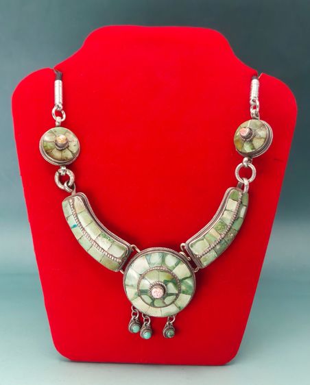 สร้อยคอทวาราวดี