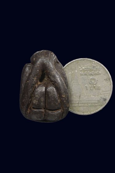 พระปิดตาเนื้อผงเก่าๆ รูปที่ 2