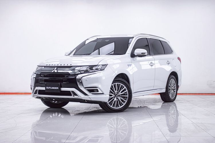 รถ Mitsubishi Outlander Phev 2.4 GT Premium 4WD สี ขาว