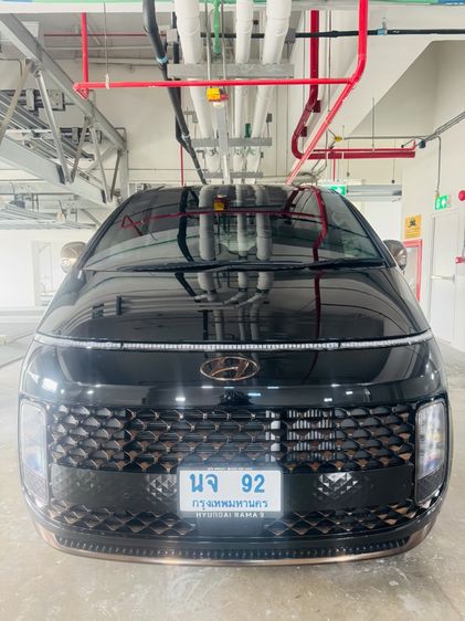 รถ Hyundai Staria PREMIUM 2.2 สี ดำ