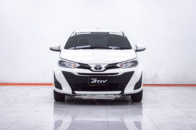 Toyota Yaris ATIV 2018 1.2 E Sedan เบนซิน ไม่ติดแก๊ส เกียร์อัตโนมัติ ขาว รูปที่ 4
