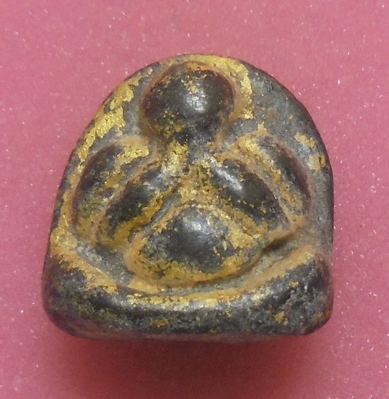 พระปิดตา เนื้อผงคลุกรัก ไม่ทราบที่