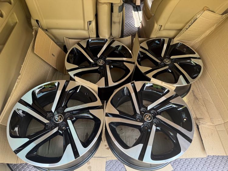 ล้อ 18 yaris cross ตัว top