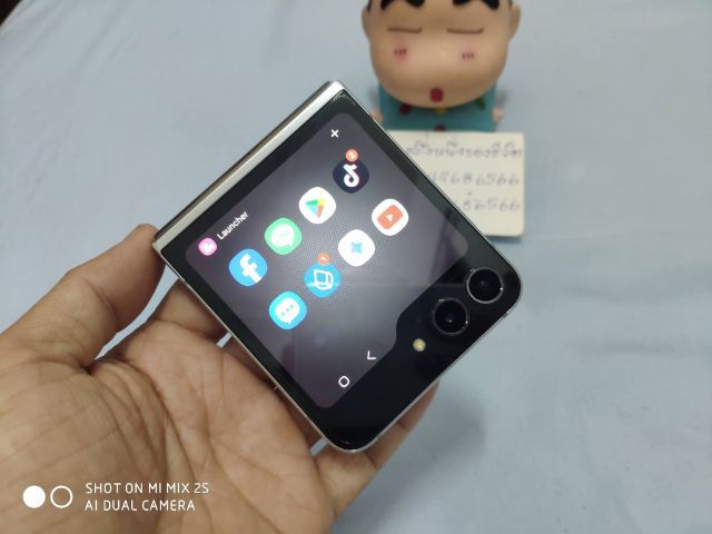 z flip 5 สวยๆ5500บาทตำหนินิดใช้งานปรกติ รูปที่ 4