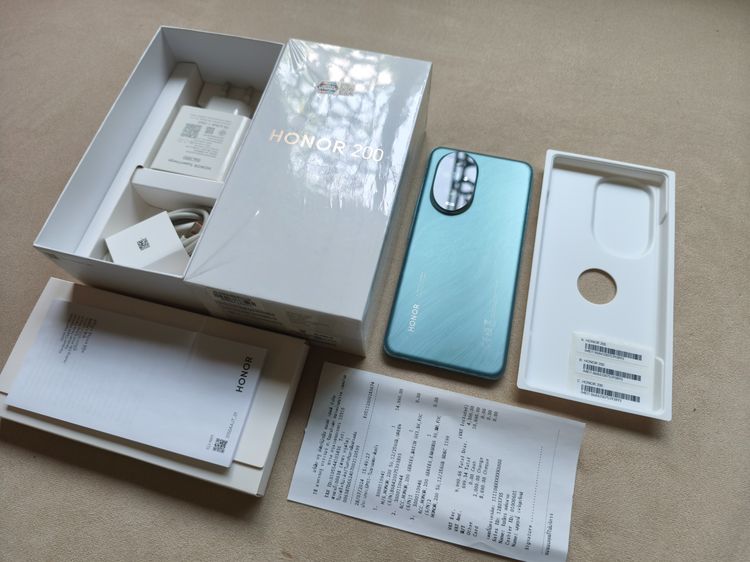 ขาย Honor 200 เครื่องศูนย์ สภาพดีมาก สวยยกกล่อง สินค้าใช้มามือหนึ่งมือเดียว จัดศูนย์ true store มีใบเสร็จพร้อม อุปกรณ์ครบยกกล่องการใช้งานปกต รูปที่ 6