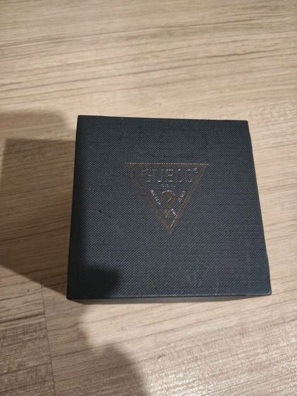 นาฬิกา GUESS เลทสีทอง