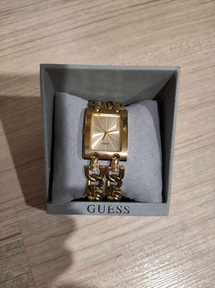 นาฬิกา GUESS เลทสีทอง รูปที่ 3