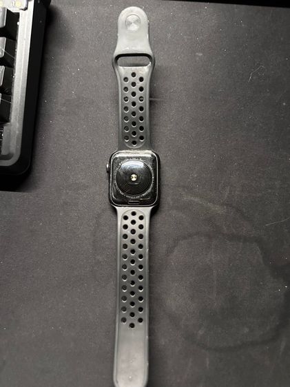 Apple Watch SE (1st Gen) Nike Edition 44mm (GPS Cellular) รูปที่ 2