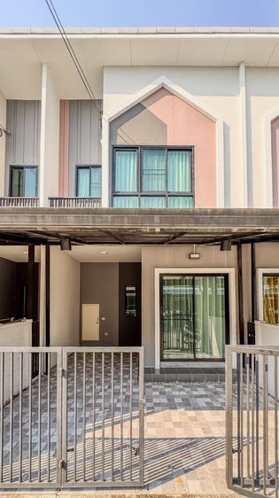 เจ้าของขายเอง The Thamm Iconic อ่อนนุช-มอเตอร์เวย์ ทาวน์โฮม 2 ชั้น (ลาดกระบัง) ใกล้ทางขึ้นมอเตอร์เวย์ และ ALR สถานีลาดกระบัง