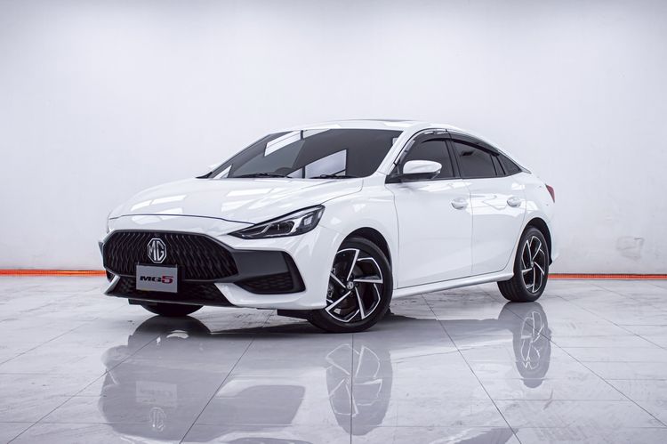 รถ MG MG5 1.5 X สี ขาว