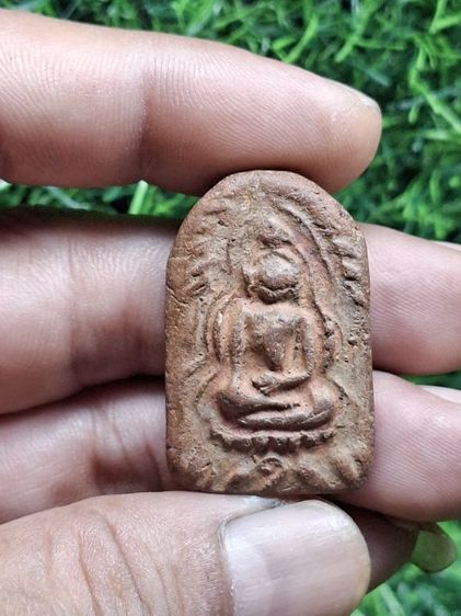 หลังจารยันต์ เนื้อดินเก่า ไม่ทราบที่