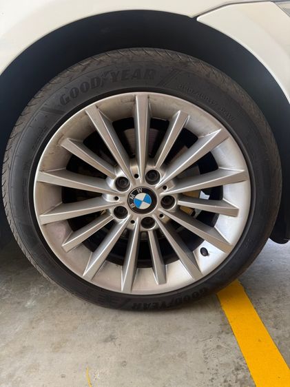 BMW Series 3 2012 320d Sedan ดีเซล ไม่ติดแก๊ส เกียร์อัตโนมัติ ขาว รูปที่ 3
