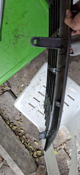 กระจังหน้า Vigo เอาเก็บสีเองครับ รูปที่ 6