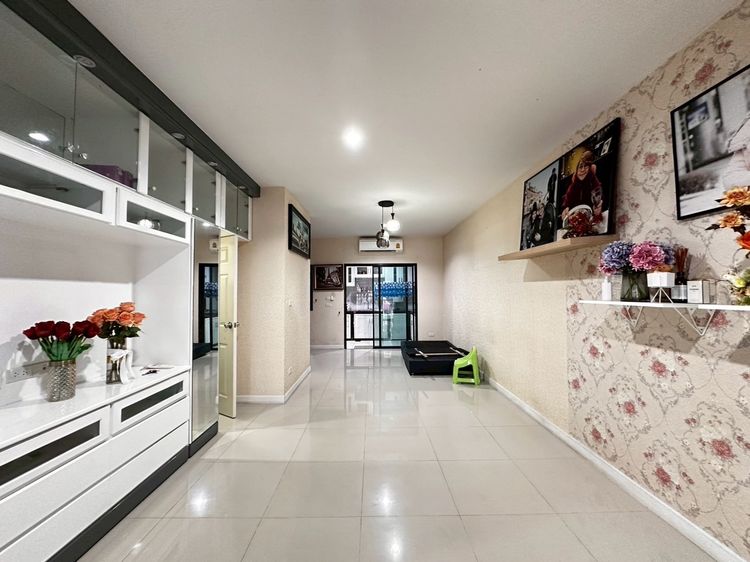 มีบางส่วน 2018 ทาวน์โฮม 2 ชั้น 20.60 ตร.วา อำเภอเมืองปทุมธานี เจ้าของขายเอง รูปที่ 4