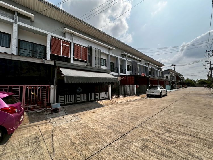 มีบางส่วน 2018 ทาวน์โฮม 2 ชั้น 20.60 ตร.วา อำเภอเมืองปทุมธานี เจ้าของขายเอง รูปที่ 2